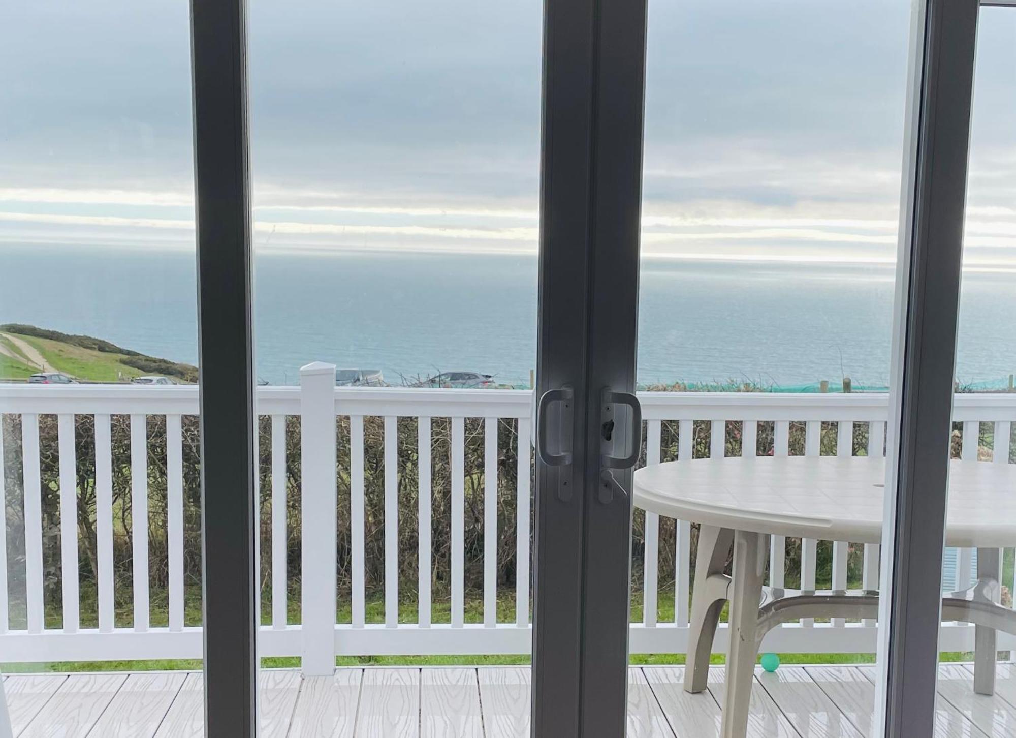 Emma'S Sea View 2-Bedroom Caravan At Durdle Door Near Wareham Dorset West Lulworth Kültér fotó